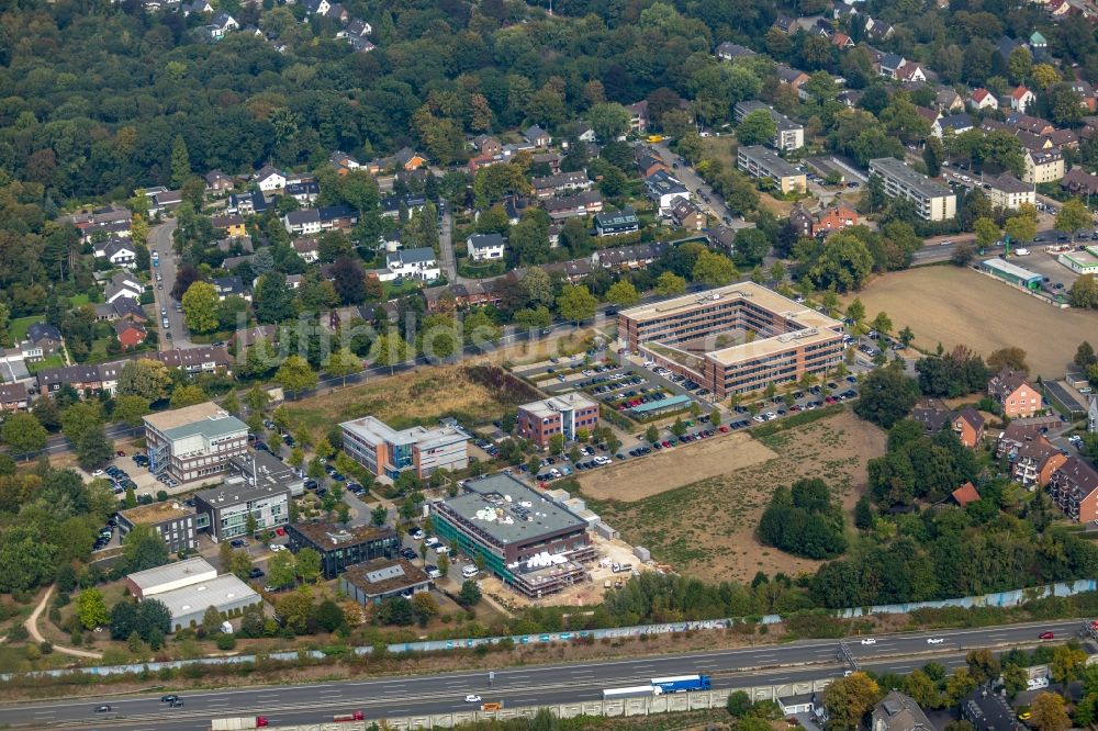 Gelsenkirchen von oben - Baustelle zum Neubau eines Gesundheitszentrum und Ärztehauses der Janßen Grundstücksgesellschaft mbH an der Ludwig-Erhard-Straße in Gelsenkirchen im Bundesland Nordrhein-Westfalen, Deutschland