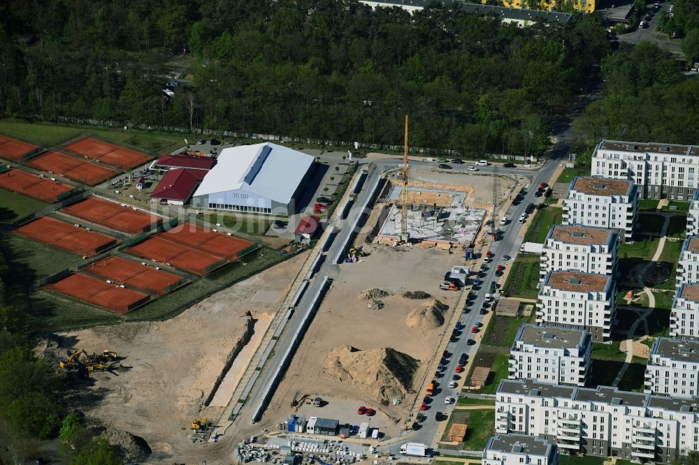 Luftaufnahme Potsdam - Baustelle zum Neubau eines Gesundheitszentrum und Ärztehauses in Potsdam im Bundesland Brandenburg, Deutschland