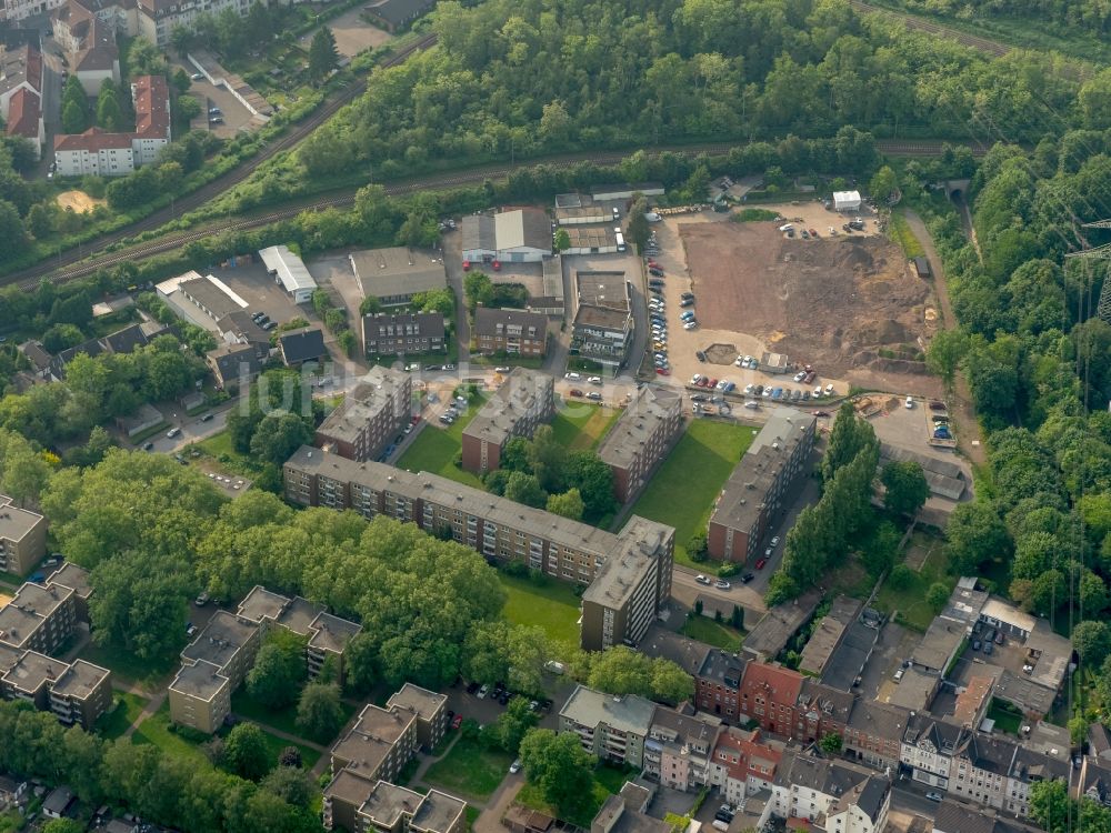 Gelsenkirchen aus der Vogelperspektive: Baustelle zum Neubau von Gewerbeimmobilien und -flächen in Gelsenkirchen im Bundesland Nordrhein-Westfalen