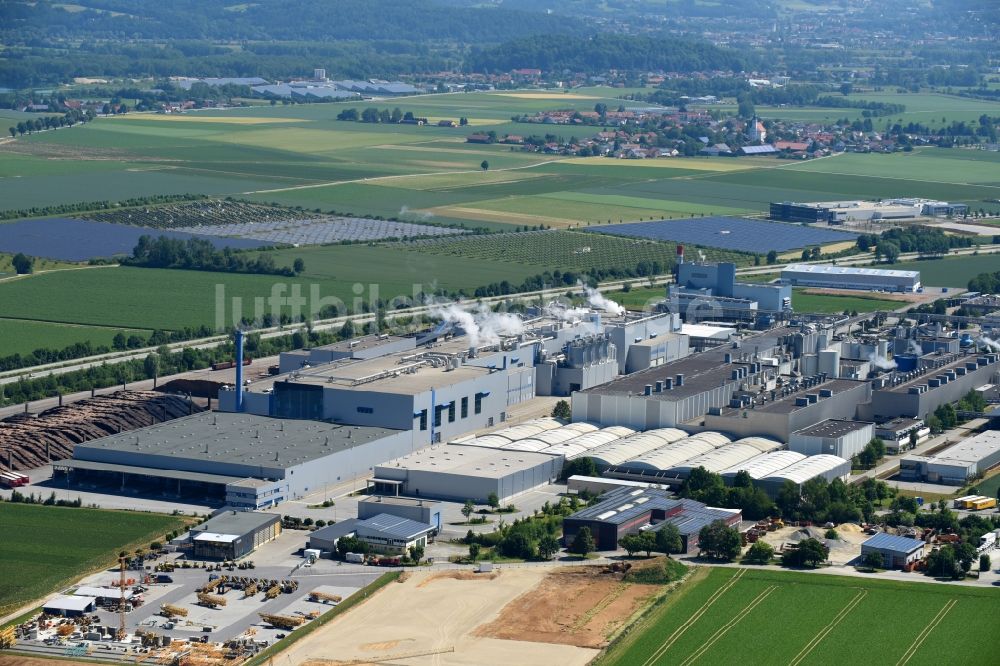 Plattling von oben - Baustelle zum Neubau der GOLDSTEIG Käsereien Bayerwald GmbH im Ortsteil Stephansposching in Plattling im Bundesland Bayern, Deutschland