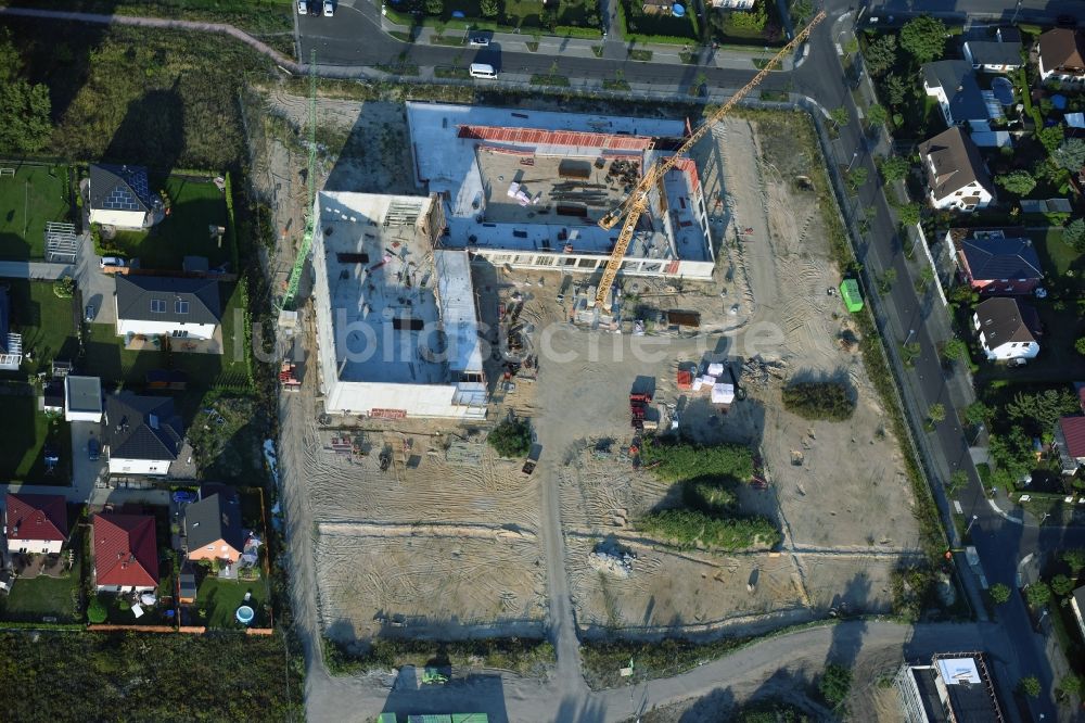 Berlin von oben - Baustelle zum Neubau einer Grundschule am Habichtshorst im Stadtteil Biesdorf im Bezirk Marzahn-Hellersdorf in Berlin