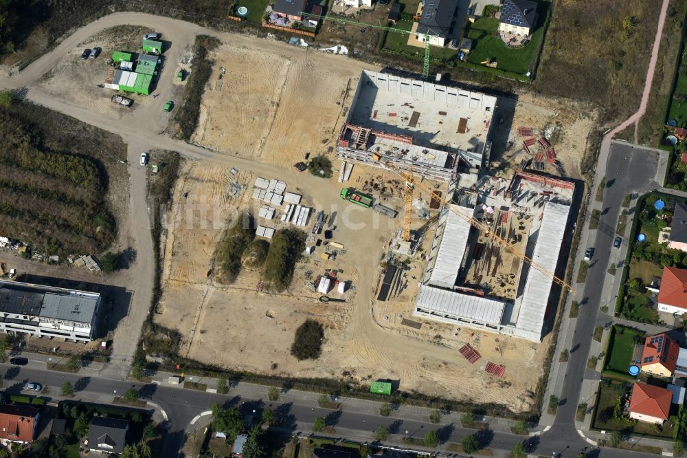 Berlin von oben - Baustelle zum Neubau einer Grundschule am Habichtshorst im Stadtteil Biesdorf im Bezirk Marzahn-Hellersdorf in Berlin