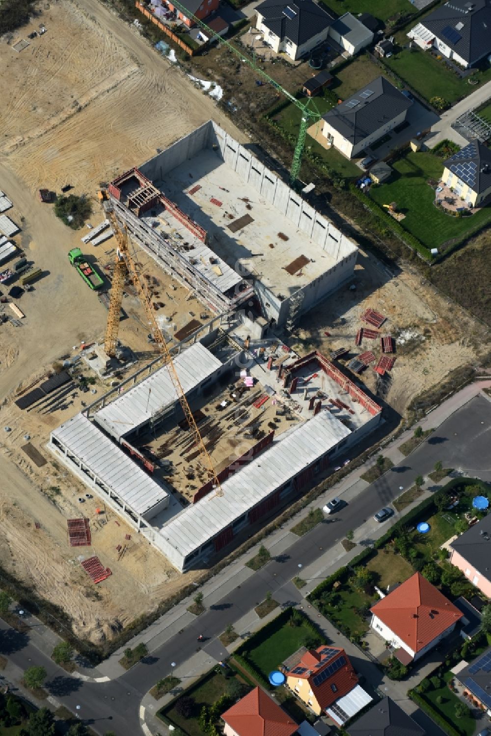 Luftaufnahme Berlin - Baustelle zum Neubau einer Grundschule am Habichtshorst im Stadtteil Biesdorf im Bezirk Marzahn-Hellersdorf in Berlin