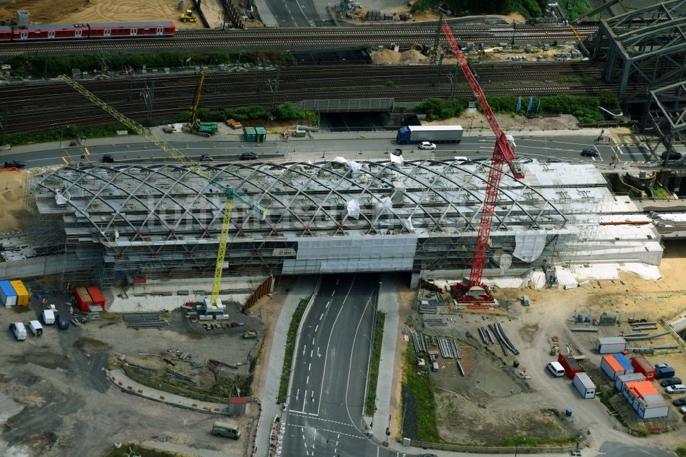 Hamburg aus der Vogelperspektive: Baustelle zum Neubau der Haltestelle Elbbrücken der U-Bahnlinie 4 in Hamburg, Deutschland