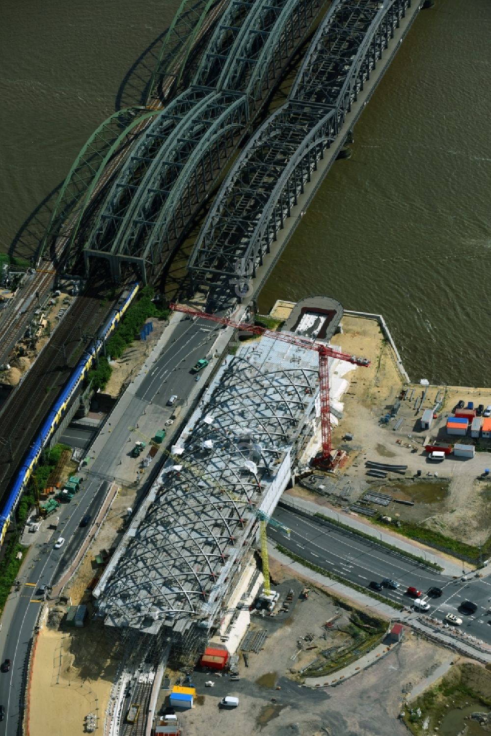 Hamburg aus der Vogelperspektive: Baustelle zum Neubau der Haltestelle Elbbrücken der U-Bahnlinie 4 in Hamburg, Deutschland