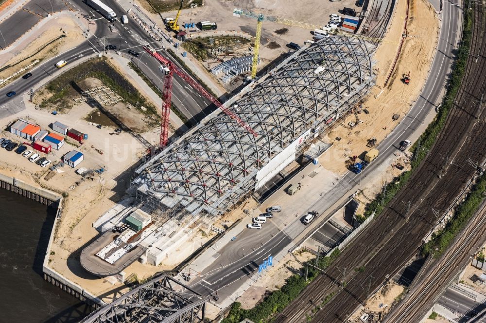 Hamburg aus der Vogelperspektive: Baustelle zum Neubau der Haltestelle Elbbrücken der U-Bahnlinie 4 in Hamburg, Deutschland