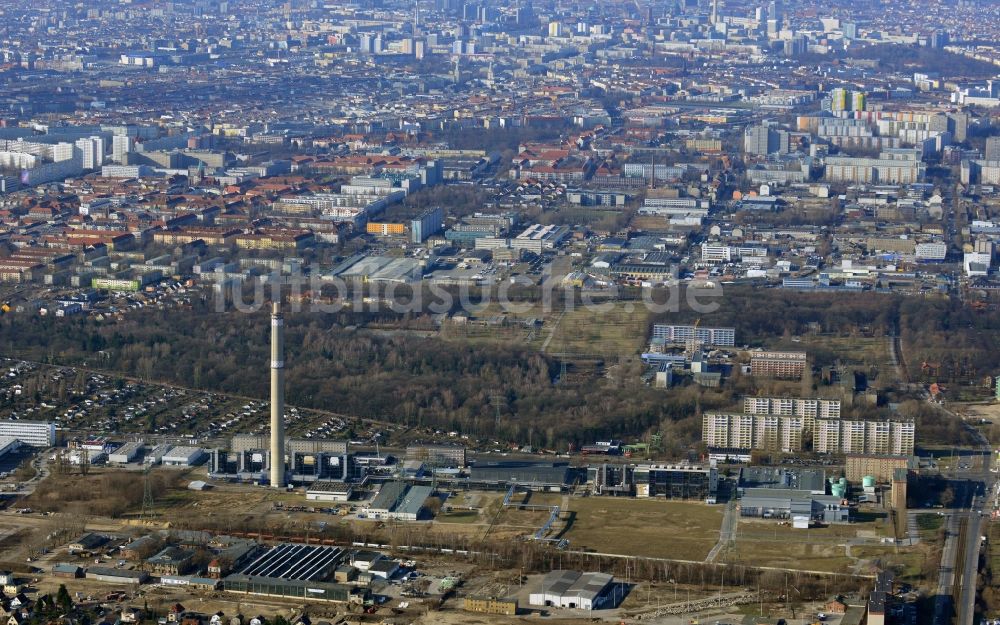 Berlin von oben - Baustelle zum Neubau des Heizkraftwerkes - Kraft-Wärme-Kopplungsanlage im Ortsteil Marzahn in Berlin, Deutschland