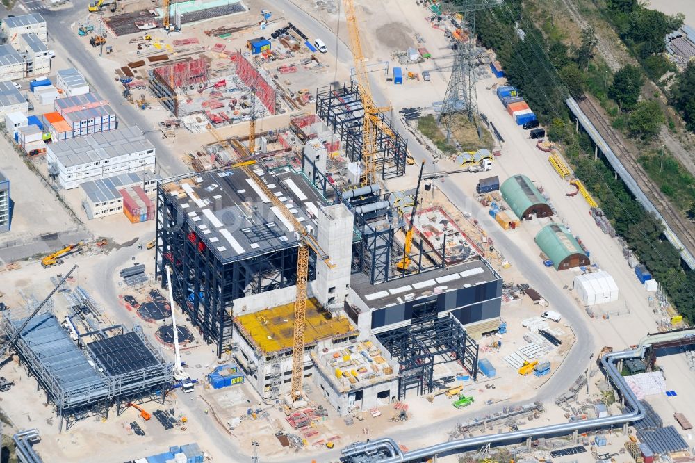 Luftaufnahme Berlin - Baustelle zum Neubau des Heizkraftwerkes - Kraft-Wärme-Kopplungsanlage im Ortsteil Marzahn in Berlin, Deutschland