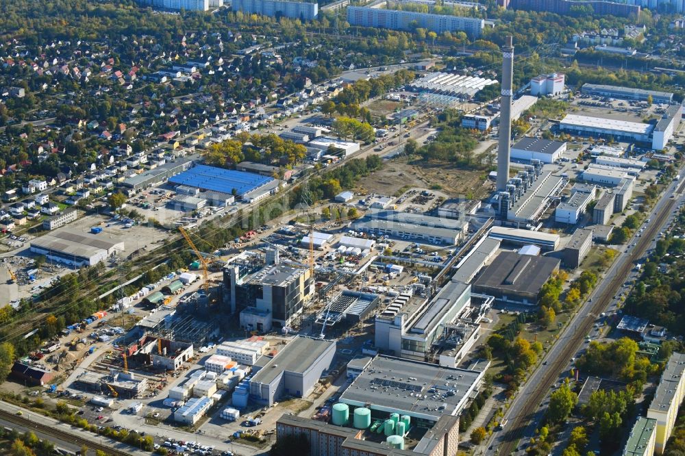 Berlin von oben - Baustelle zum Neubau des Heizkraftwerkes - Kraft-Wärme-Kopplungsanlage im Ortsteil Marzahn in Berlin, Deutschland