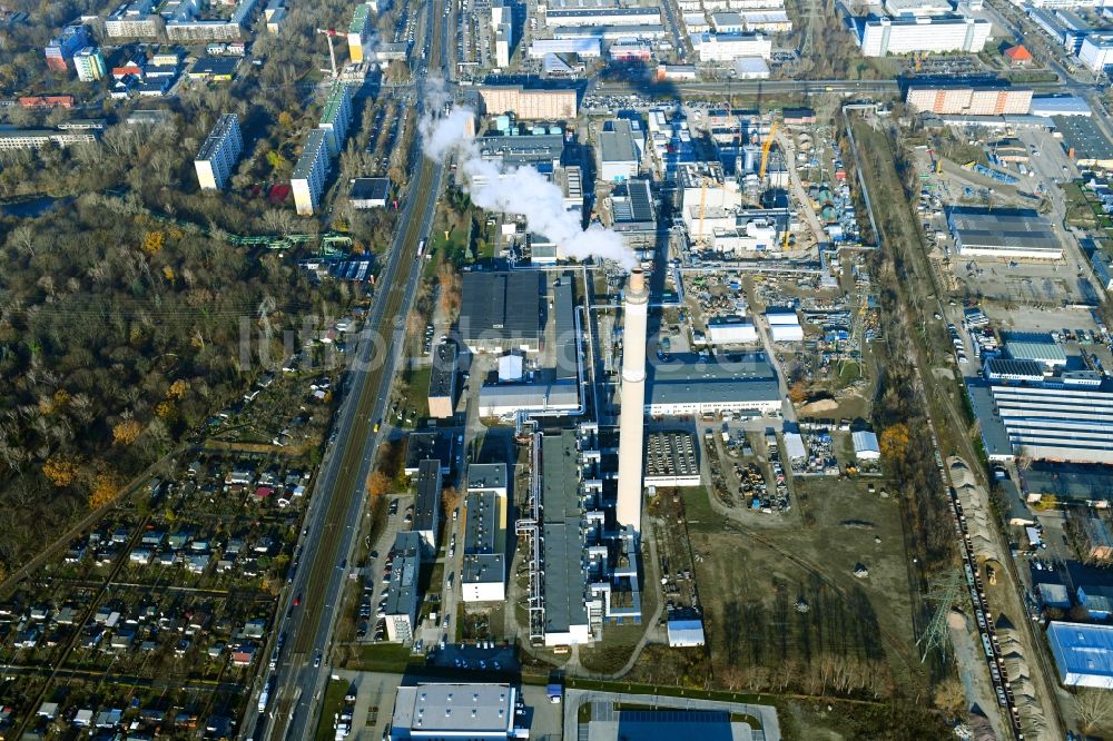 Berlin von oben - Baustelle zum Neubau des Heizkraftwerkes - Kraft-Wärme-Kopplungsanlage im Ortsteil Marzahn in Berlin, Deutschland