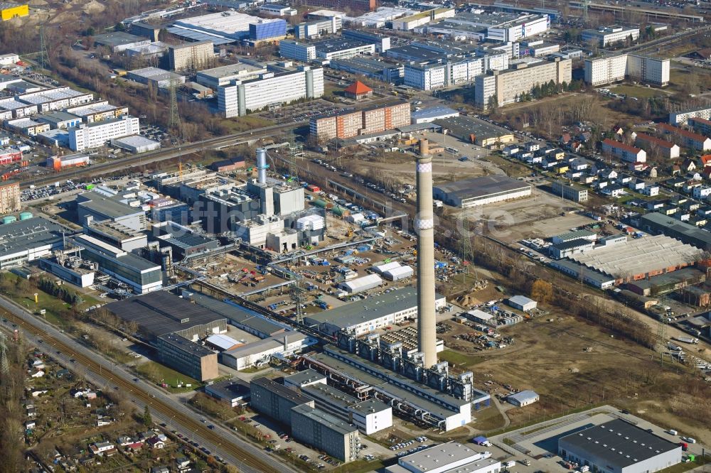 Berlin aus der Vogelperspektive: Baustelle zum Neubau des Heizkraftwerkes - Kraft-Wärme-Kopplungsanlage im Ortsteil Marzahn in Berlin, Deutschland