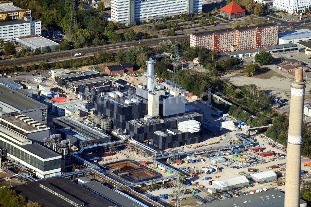 Berlin von oben - Baustelle zum Neubau des Heizkraftwerkes - Kraft-Wärme-Kopplungsanlage im Ortsteil Marzahn in Berlin, Deutschland