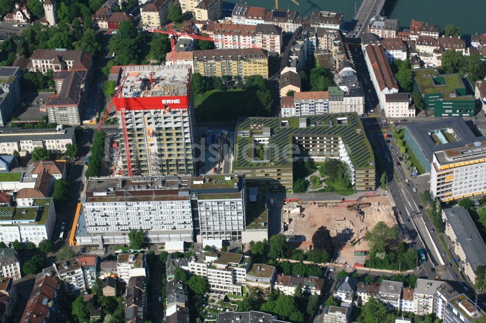 Basel aus der Vogelperspektive: Baustelle zum Neubau des Hochhaus- Gebäudekomplexes Biozentrum der Universität in Basel in Basel, Schweiz