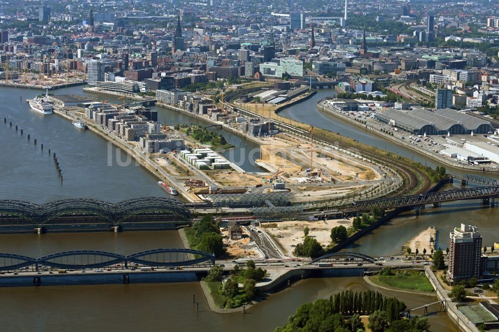 Luftbild Hamburg - Baustelle zum Neubau des Hochhaus- Gebäudekomplexes Elbtower im Ortsteil HafenCity in Hamburg, Deutschland