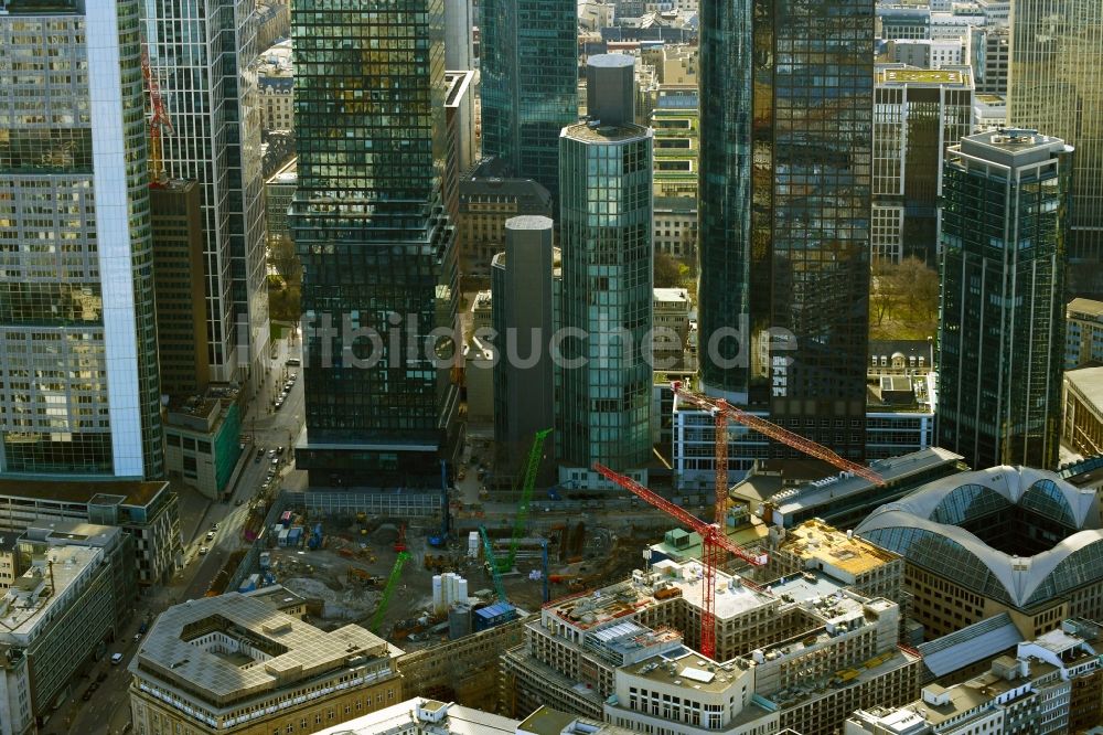 Luftbild Frankfurt am Main - Baustelle zum Neubau des Hochhaus- Gebäudekomplexes FOUR in der Innenstadt in Frankfurt am Main im Bundesland Hessen, Deutschland