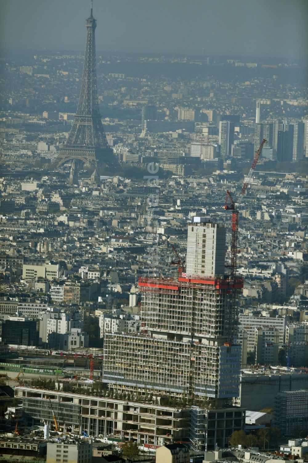 Paris von oben - Baustelle zum Neubau des Hochhaus- Gebäudekomplexes des Justiz- Palast T.G.I. Batignolles in Paris in Ile-de-France, Frankreich