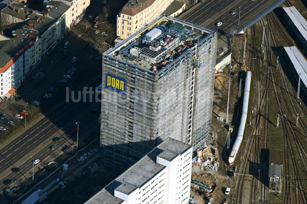 Luftaufnahme Berlin - Baustelle zum Neubau des Hochhaus- Gebäudekomplexes Q218 im Ortsteil Lichtenberg in Berlin, Deutschland