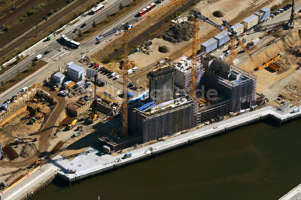 Hamburg von oben - Baustelle zum Neubau des Hochhaus- Gebäudekomplexes Roots im Ortsteil HafenCity in Hamburg, Deutschland