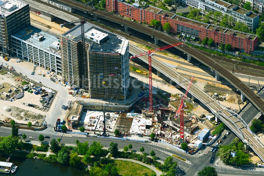 Berlin von oben - Baustelle zum Neubau des Hochhaus- Gebäudekomplexes Upbeat im Ortsteil Moabit in Berlin, Deutschland