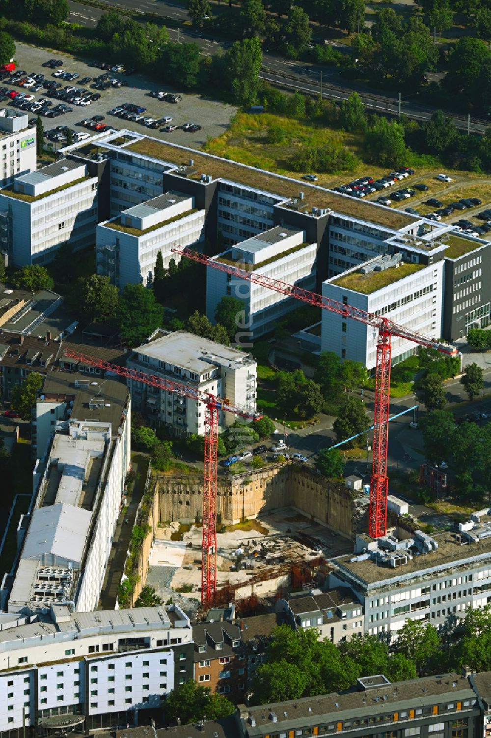 Luftaufnahme Düsseldorf - Baustelle zum Neubau des Hochhaus- Gebäudekomplexes des UpperNord Tower in Düsseldorf im Bundesland Nordrhein-Westfalen, Deutschland