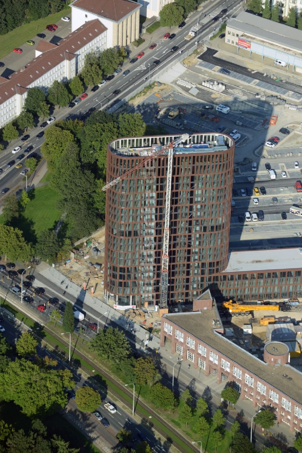 Luftbild Braunschweig - Baustelle zum Neubau des Hochhauses am BRAWOPARK der Volksbank in Braunschweig im Bundesland Niedersachsen