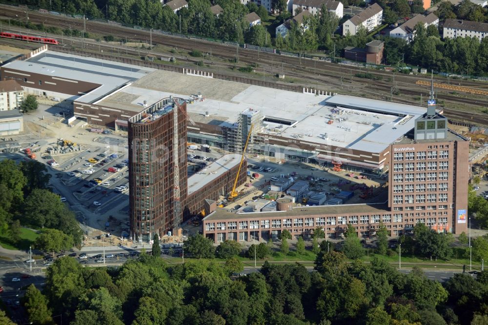 Luftbild Braunschweig - Baustelle zum Neubau des Hochhauses am BRAWOPARK der Volksbank in Braunschweig im Bundesland Niedersachsen