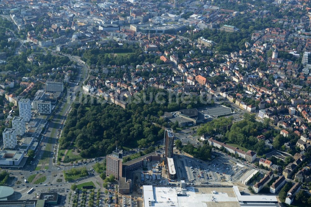 Braunschweig von oben - Baustelle zum Neubau des Hochhauses am BRAWOPARK der Volksbank in Braunschweig im Bundesland Niedersachsen