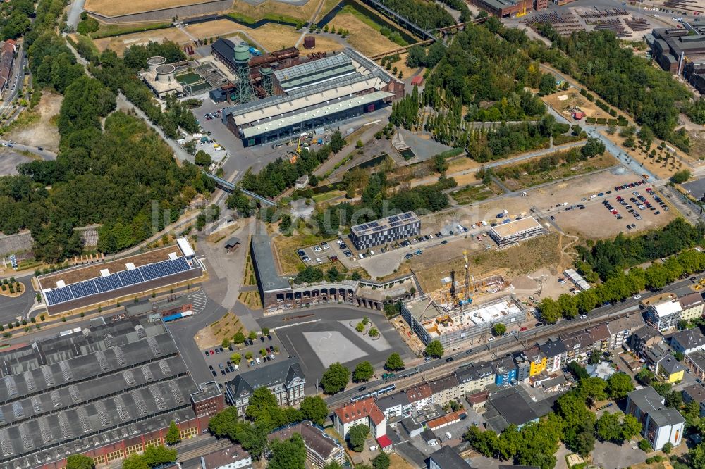 Bochum aus der Vogelperspektive: Baustelle zum Neubau der Hotelanlage der GHOTEL GmbH in Bochum im Bundesland Nordrhein-Westfalen, Deutschland