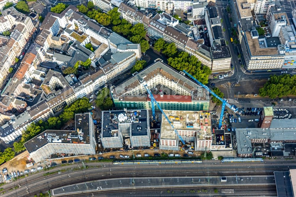 Düsseldorf von oben - Baustelle zum Neubau der Hotelanlage Hampton by Hilton in Düsseldorf im Bundesland Nordrhein-Westfalen, Deutschland