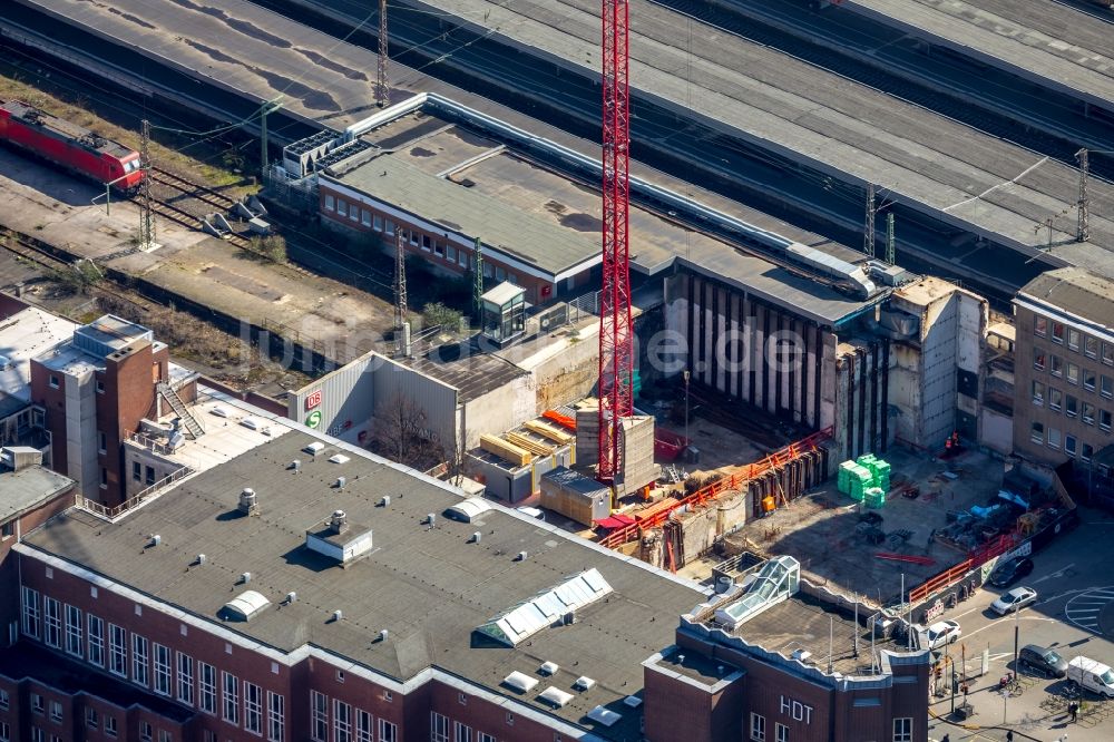 Luftbild Essen - Baustelle zum Neubau der Hotelanlage am Hauptbahnhof in Essen im Bundesland Nordrhein-Westfalen, Deutschland