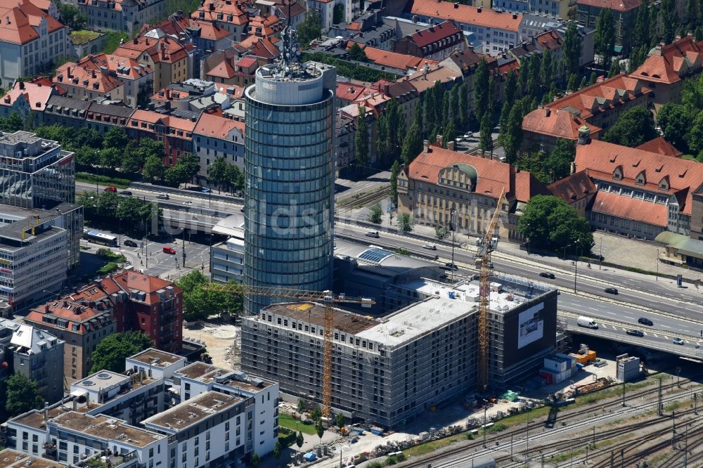 München von oben - Baustelle zum Neubau der Hotelanlage des Hilton Munich City an der Landsberger Straße im Ortsteil Neuhausen-Nymphenburg in München im Bundesland Bayern, Deutschland