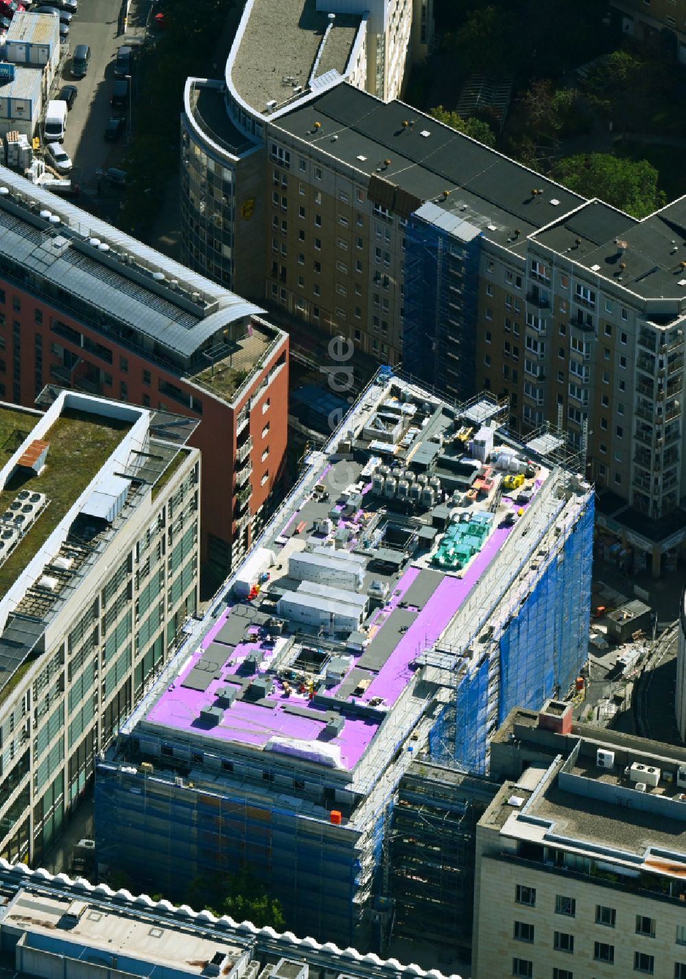 Dresden von oben - Baustelle zum Neubau der Hotelanlage Hotel Premier Inn in Dresden im Bundesland Sachsen, Deutschland