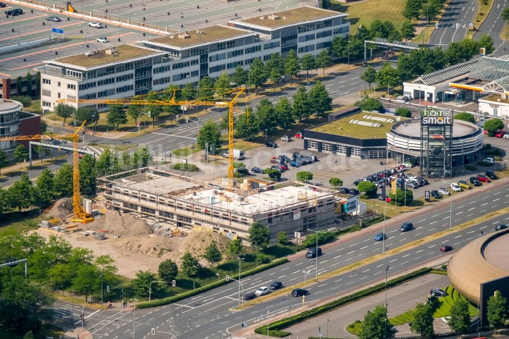 Luftbild Oberhausen - Baustelle zum Neubau der Hotelanlage Hotels Holiday Inn Express in Oberhausen zwischen Centroallee und Osterfelder Straße in Oberhausen im Bundesland Nordrhein-Westfalen, Deutschland