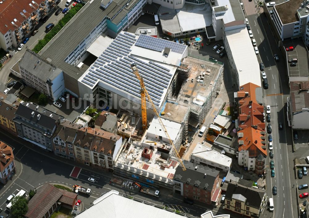 Luftaufnahme Aschaffenburg - Baustelle zum Neubau der Hotelanlage Ibis Styles Hotels an der Elisenstraße im Ortsteil Innenstadt in Aschaffenburg im Bundesland Bayern, Deutschland