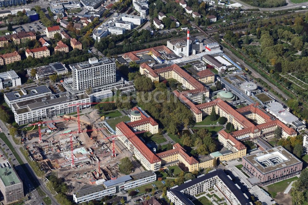 Luftbild Freiburg im Breisgau  Baustelle zum Neubau der Kinder und