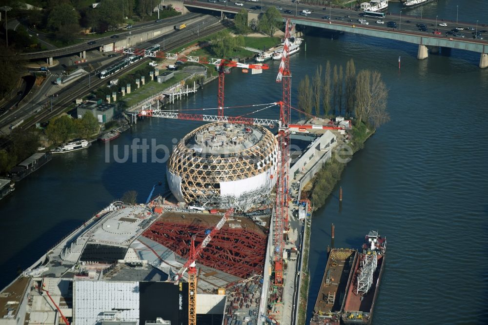 Sèvres Sevres aus der Vogelperspektive: Baustelle zum Neubau des Konzerthauses Le dome de la Cité Musicale in Sèvres Sevres in Ile-de-France, Frankreich