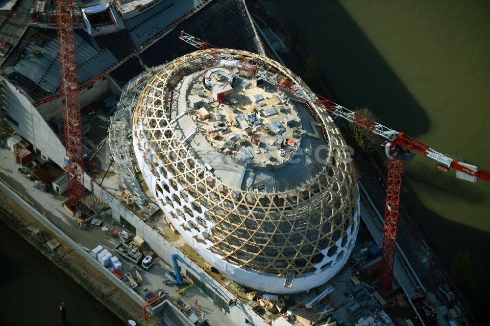 Sèvres Sevres aus der Vogelperspektive: Baustelle zum Neubau des Konzerthauses Le dome de la Cité Musicale in Sèvres Sevres in Ile-de-France, Frankreich