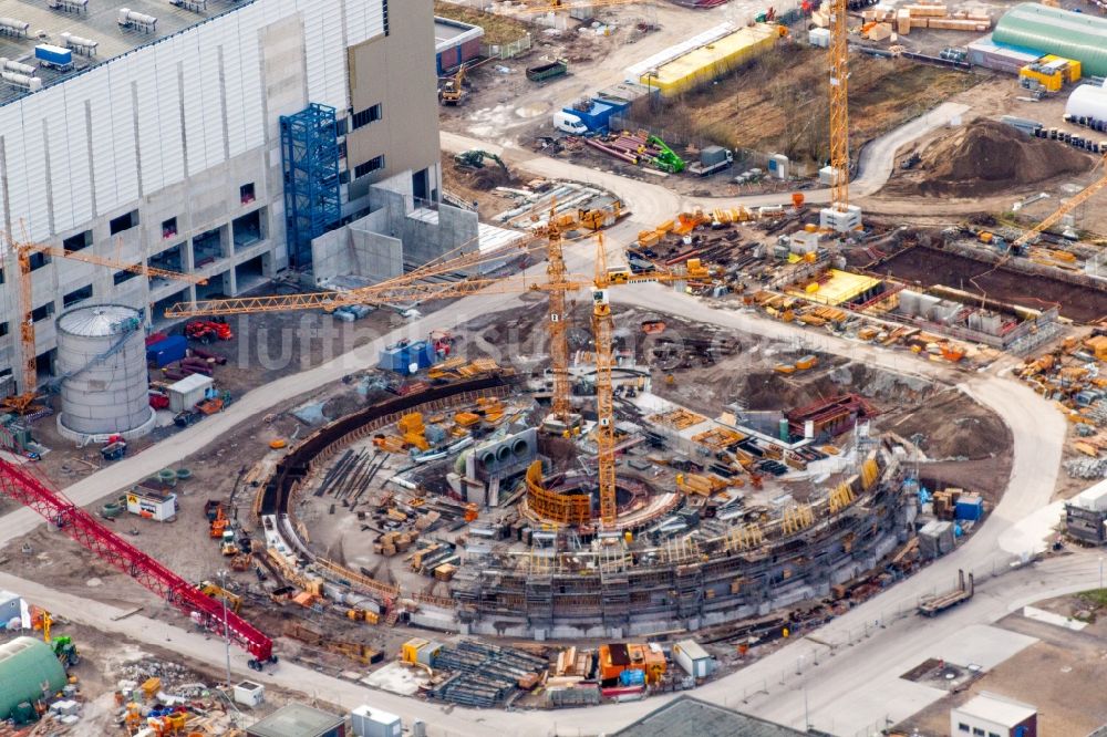 Karlsruhe von oben - Baustelle zum Neubau der Kraftwerksanlagen des Heizkraftwerkes EnBW Energie Baden-Württemberg AG, Rheinhafen-Dampfkraftwerk Karlsruhe in Karlsruhe im Bundesland Baden-Württemberg, Deutschland