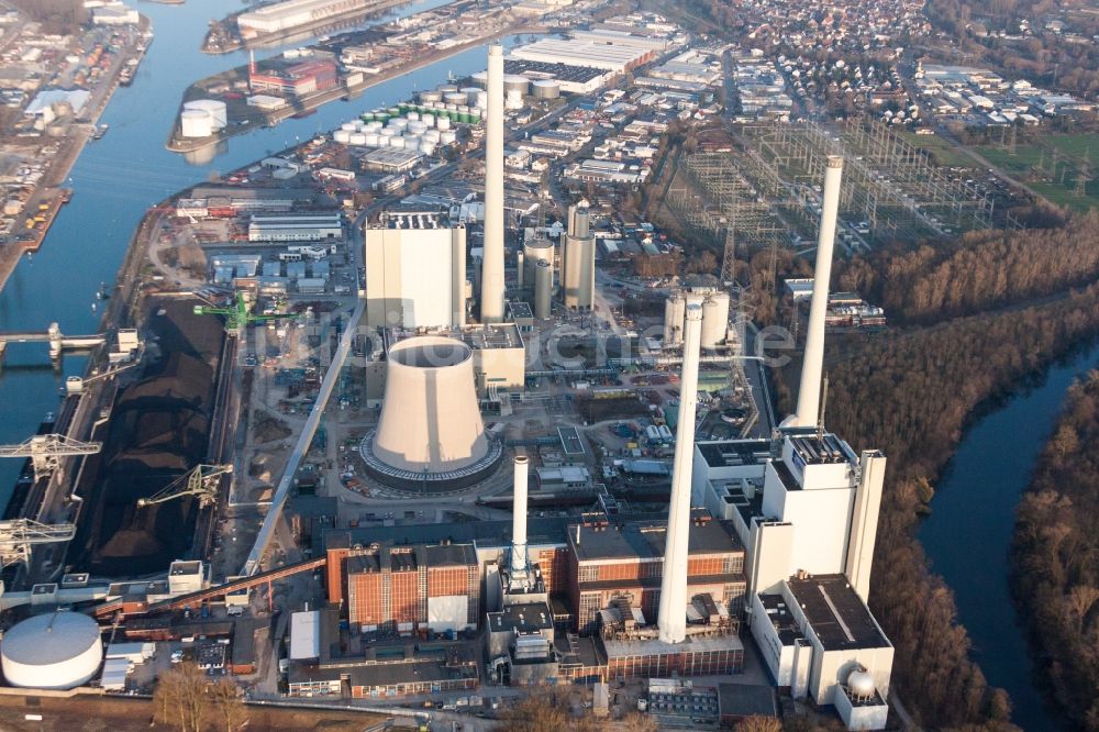 Karlsruhe aus der Vogelperspektive: Baustelle zum Neubau der Kraftwerksanlagen des Heizkraftwerkes EnBW Energie Baden-Württemberg AG, Rheinhafen-Dampfkraftwerk Karlsruhe in Karlsruhe im Bundesland Baden-Württemberg, Deutschland