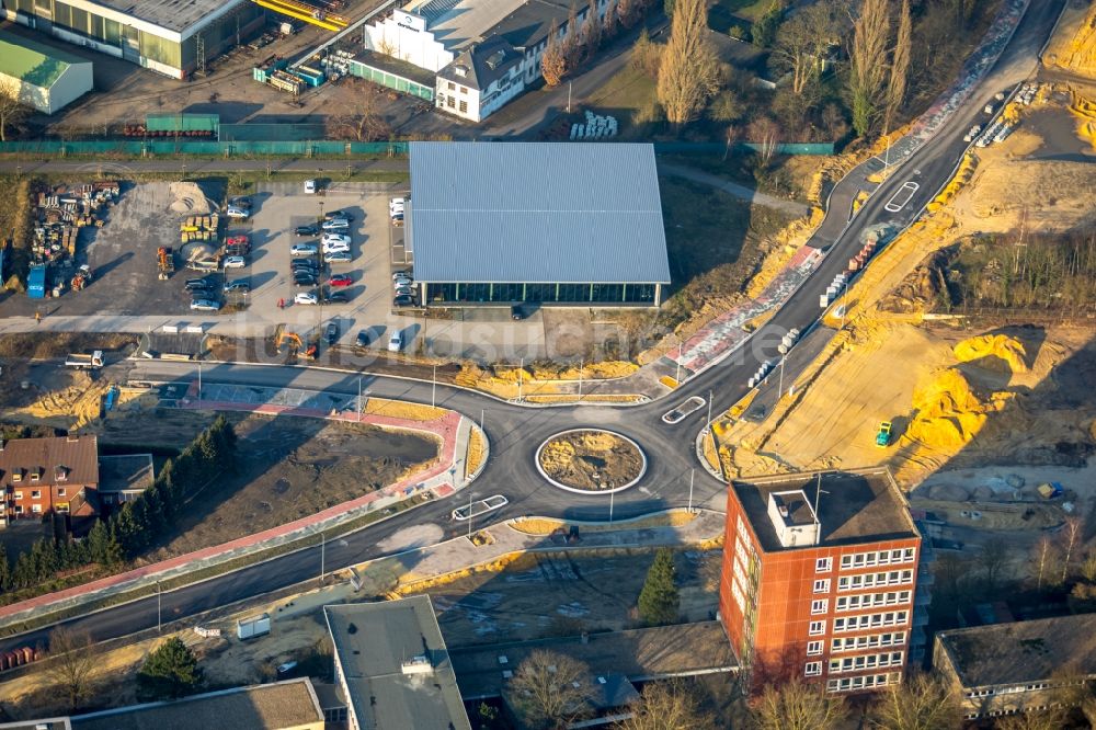 Dorsten von oben - Baustelle zum Neubau der Kreisverkehr - Straßenführung Bismarckstraße in Dorsten im Bundesland Nordrhein-Westfalen, Deutschland