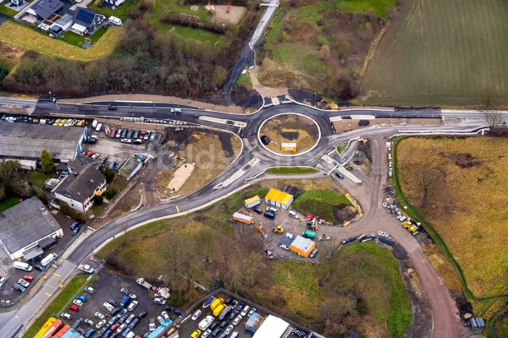 Luftaufnahme Bergkamen - Baustelle zum Neubau der Kreisverkehr - Straßenführung der Erich-Ollenhauer-Straße - In der Schlenke in Bergkamen im Bundesland Nordrhein-Westfalen, Deutschland