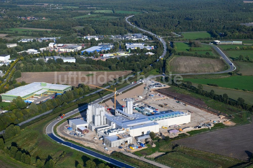 Neumünster von oben - Baustelle zum Neubau eines Käsewerk der Meierei Barmstedt eG in Neumünster im Bundesland Schleswig-Holstein, Deutschland