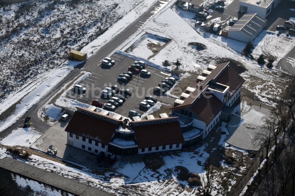 Luftaufnahme Werneuchen - Baustelle zum Neubau eines Labor- und Verwaltungsgebäudes der Berger Bau GmbH in Werneuchen im Bundesland Brandenburg