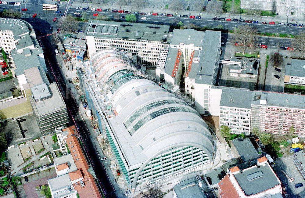 Luftbild Berlin - Baustelle zum Neubau des Ludwig-Erhard-Haus (LEH) in Berlin-Charlottenburg durch die Firmen KRUPP und MAX BÖGL