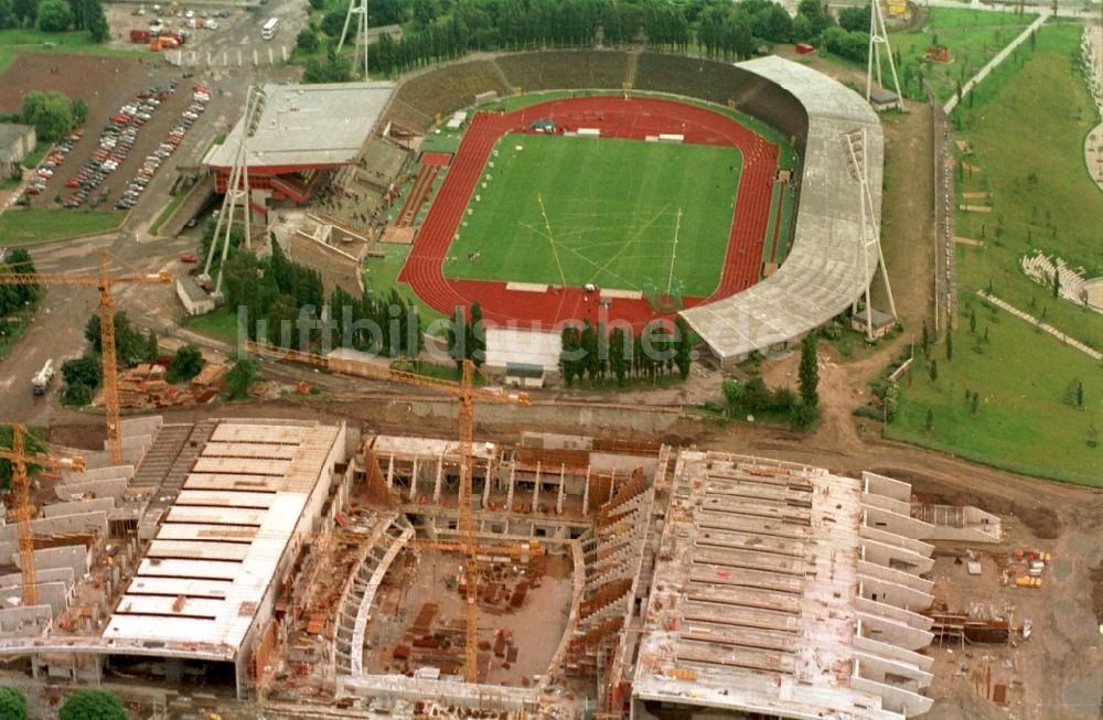 Berlin von oben - Baustelle zum Neubau der Max-Schmeling-Halle im Ortsteil Prenzlauer Berg in Berlin, Deutschland