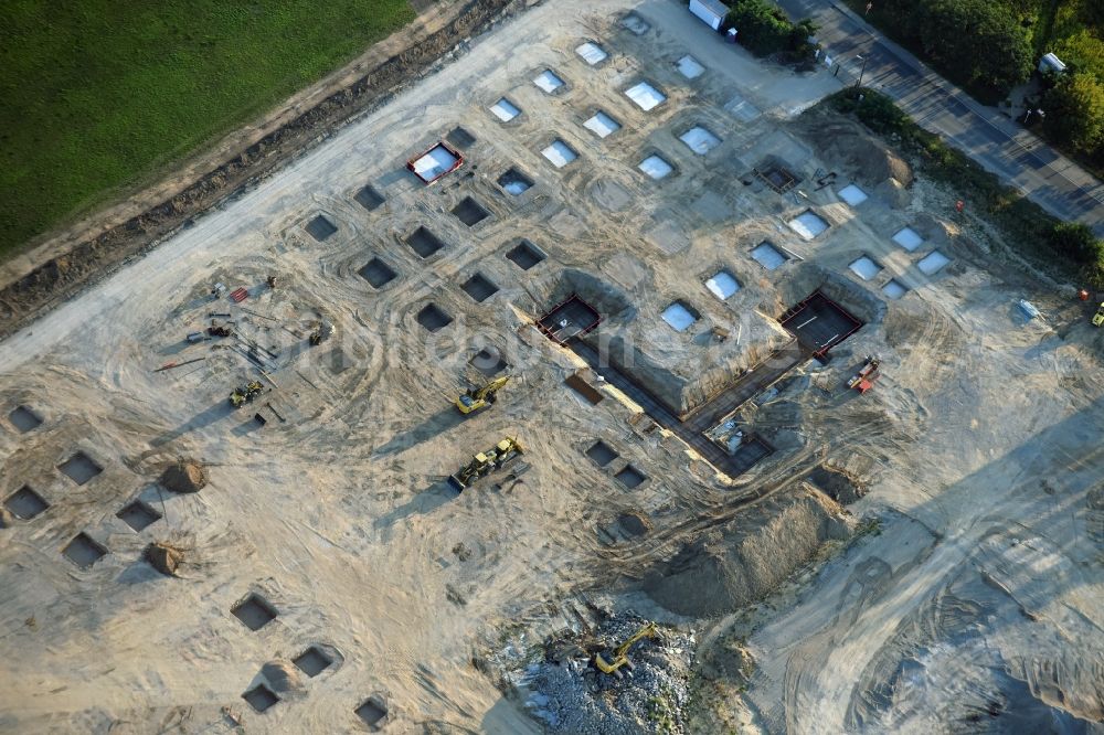 Luftbild Berlin - Baustelle zum Neubau eines Möbelhauses der Porta-Gruppe in Mahlsdorf in Berlin