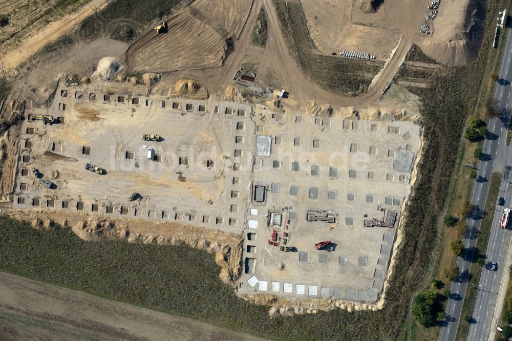 Luftaufnahme Berlin - Baustelle zum Neubau eines Möbelhauses der Porta-Gruppe in Mahlsdorf in Berlin