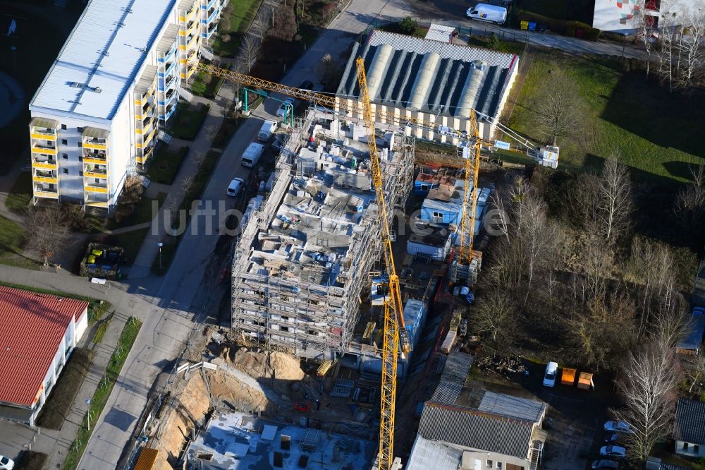 Teltow von oben - Baustelle zum Neubau einer Mehrfamilienhaus-Wohnanlage Albert-Wiebach-Straße in Teltow im Bundesland Brandenburg, Deutschland