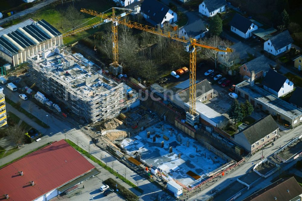 Luftbild Teltow - Baustelle zum Neubau einer Mehrfamilienhaus-Wohnanlage Albert-Wiebach-Straße in Teltow im Bundesland Brandenburg, Deutschland