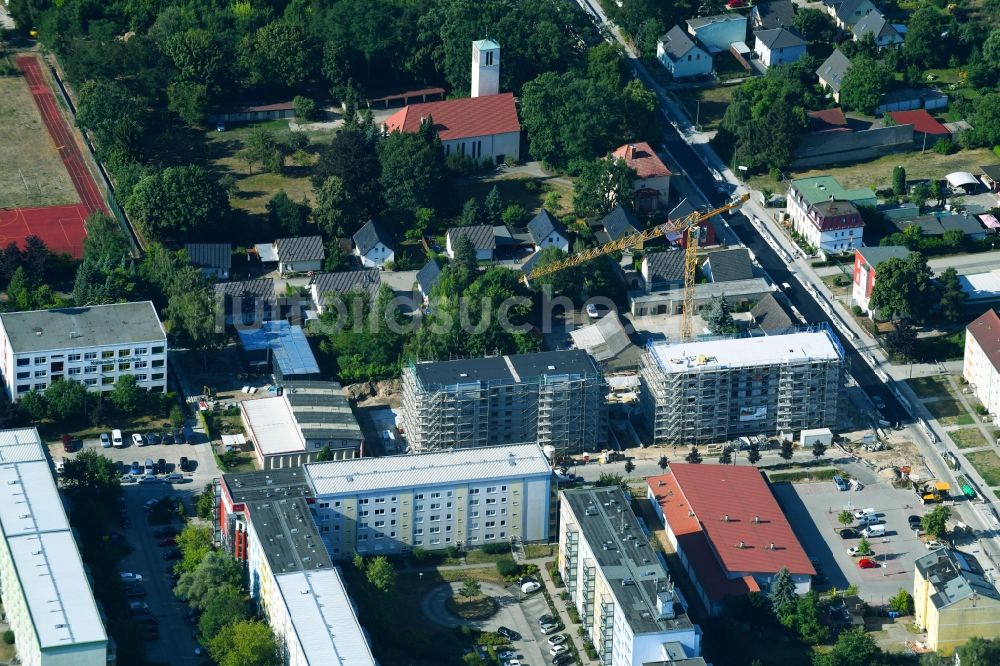 Teltow aus der Vogelperspektive: Baustelle zum Neubau einer Mehrfamilienhaus-Wohnanlage Albert-Wiebach-Straße in Teltow im Bundesland Brandenburg, Deutschland